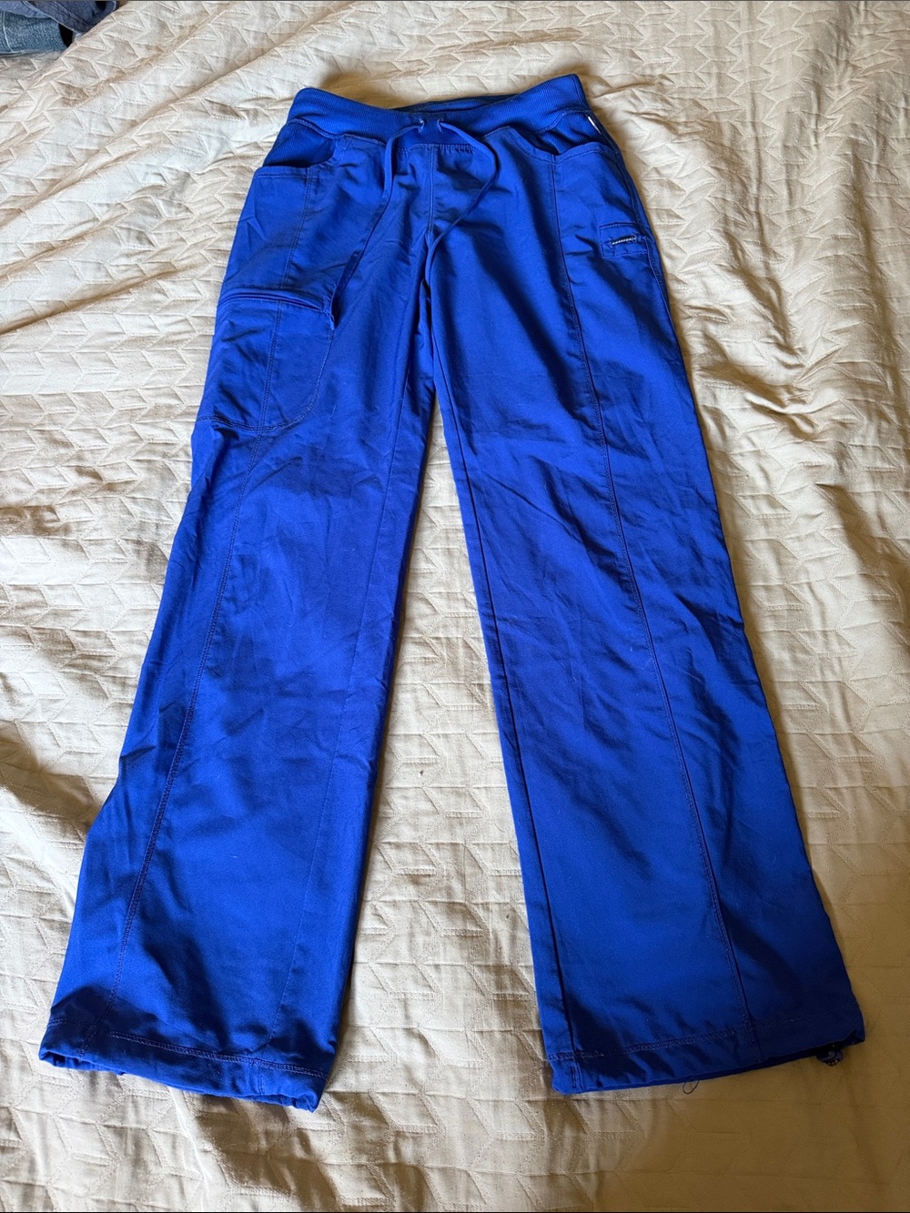 Cherokee Infinity Women's Galaxy Blue Scrub Set - Top & Pants - Picture 6 of 13